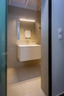 Jonas port house - 3
