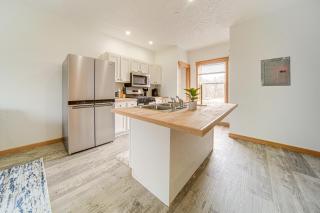 4 Mi to Lake Erie Condo with Golf Course Views! - Erie - 6