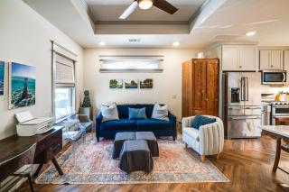 Walkable Dallas Bungalow 4 Mi to Downtown - 7