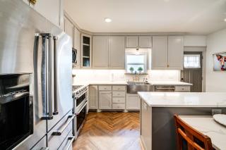 Walkable Dallas Bungalow 4 Mi to Downtown - 1