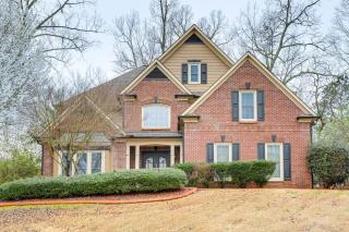 Modern Stone Mountain Home with Spacious Deck, Grill - 0
