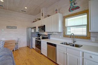 Sweet Home La Cabana(11th St Bungalows #10) - Port Aransas - 2