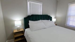 4 Bedroom Wentzville Adventure Sleeps 12 - Wentzville - 1
