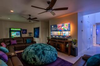 Coachella Play - 6BR Multi-Gen Fun Zone and Retreat with free heated pool - Indio - 6