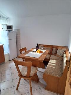Apartments with parking space Palit, Rab - 22743 - 3