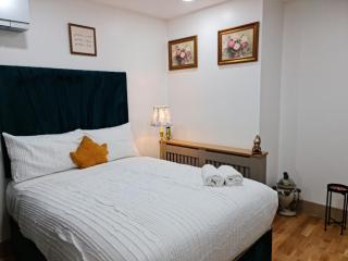 SureBillionaire Homes II - London - 5