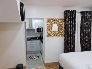 SureBillionaire Homes II - London - 6