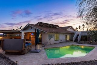 Pool Pool Table Spa Fire Pit Game Room - Lake Havasu City - 0