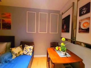 Bright Comfy Room w/WiFi near Makati/Manila/Philippines - Manila - 7