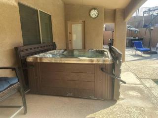 HavaCabana Pool Spa Games Lake View Garage - 6