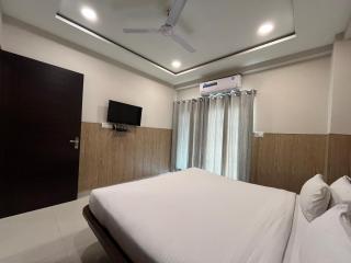 Hotel Shri Radha Nikunj - Opposite Prem Mandir - Vrindāvan - 3