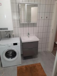 Ferienwohnung im Zentrum mit Balkon und Parkplatz - Gmunden - 1