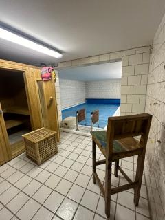 2 Zimmer Wohnung Pool u. Sauna Zugang möglich - - 5