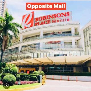 Birch Tower a3 front of Robinson Mla FREEpool - Manila - 9