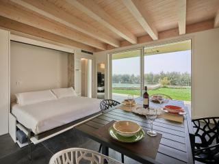 Villa Sunny Lake Suites - 4