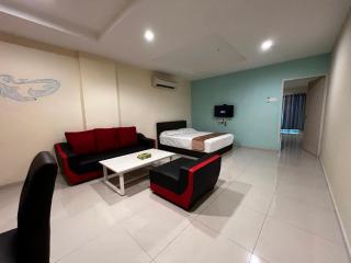 Laguna Apartment 2, Marina Island Homestay - 8
