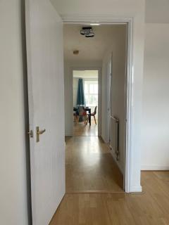 2Bed Cozy Spacious apartment - 15min to Canary Wharf O2 Excel Central London - Londra - 0