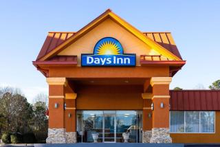 Days Inn by Wyndham Forsyth - Forsyth - 2
