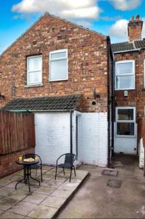 Heartwarming 3 BR Willow House with Free Parking - 0
