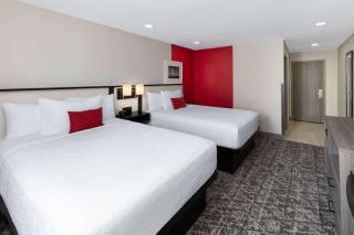 Ramada by Wyndham DFW Airport - 1