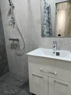 Modern Apartment - Erevan - 4
