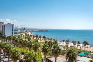 Three Bedroom Romantic Promenade Apartment - Durazzo - 8