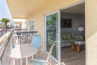 Beach View Balcony 1b 1b - King - Surf Song #239 - 9