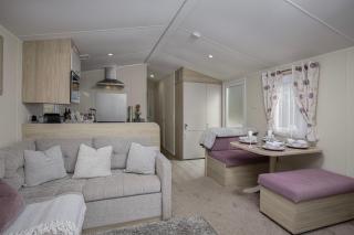 Ribble Heights Lodge - with Wraparound Decking & Valley Views - 1