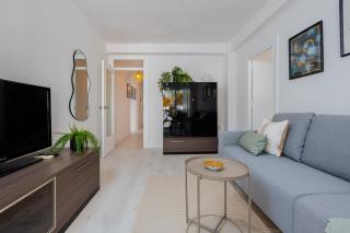 C03 Bright 3 bdr with terrace city center - 2