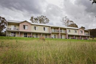 BATHURST GOLDFIELDS MOTEL at 428 CONROD STRAIGHT MOUNT PANORAMA - Bathurst - 0