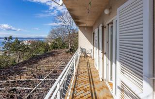 Lovely Apartment In Novi Vinodolski - 2