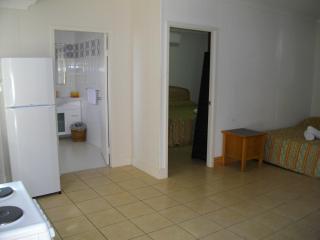 Kurrimine Beach Motel - Kurrimine Beach - 1