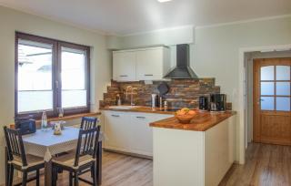 2 Bedroom Cozy Apartment In Finnentrop - 5