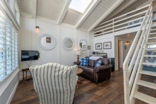 Bandon Marina Inn - 9