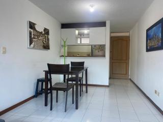 Apartamento familiar de 2 alcobas con parquedero estadio Laurles plaza mayor - 3
