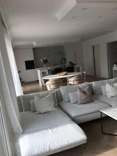 Stan- och strandnära poolvilla. - Halmstad - 3