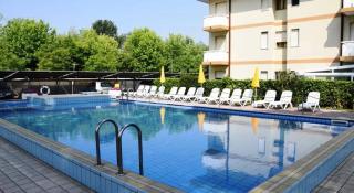 DB Residence con Piscina-Carraro Immobiliare Jesolo-Family Apartments - Lido di Jesolo - 0