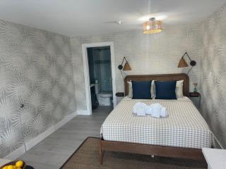 Pirates Retreat Cottage at Palmview Inn of Sanibel - Sanibel - 2