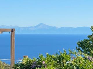 Two sisters - Città di Alonissos - 2