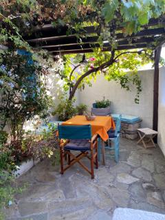 Two sisters - Città di Alonissos - 7