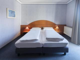 B&B HOTEL Gotha-Hbf - Gotha - 3