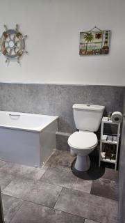 128 Hengar Manor - 1