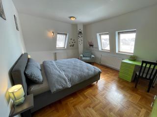 Apartment Next Door - Novi Sad - 1