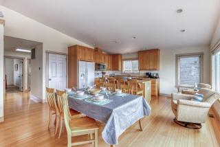 The ViewMaster - Meredith Lodging - 1