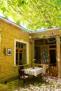 Old Radio hostel - Samarkand - 9