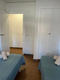 Apartamento a tan solo 100m de la playa SOLO FAMILIAS - 1