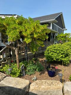 MonJardin Bed and Breakfast - Port Burwell - 8