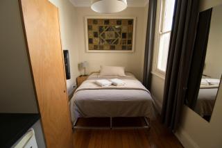 Cambridge Lodge - Sydney - 8