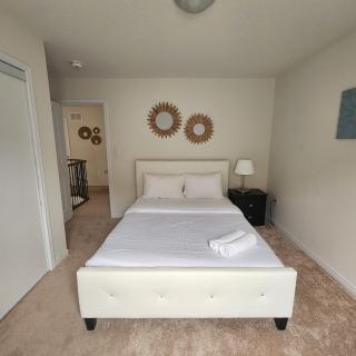 Niagara Oasis Hideaway - 1