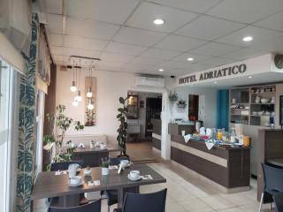 Hotel Adriatico - Mar del Plata - 9